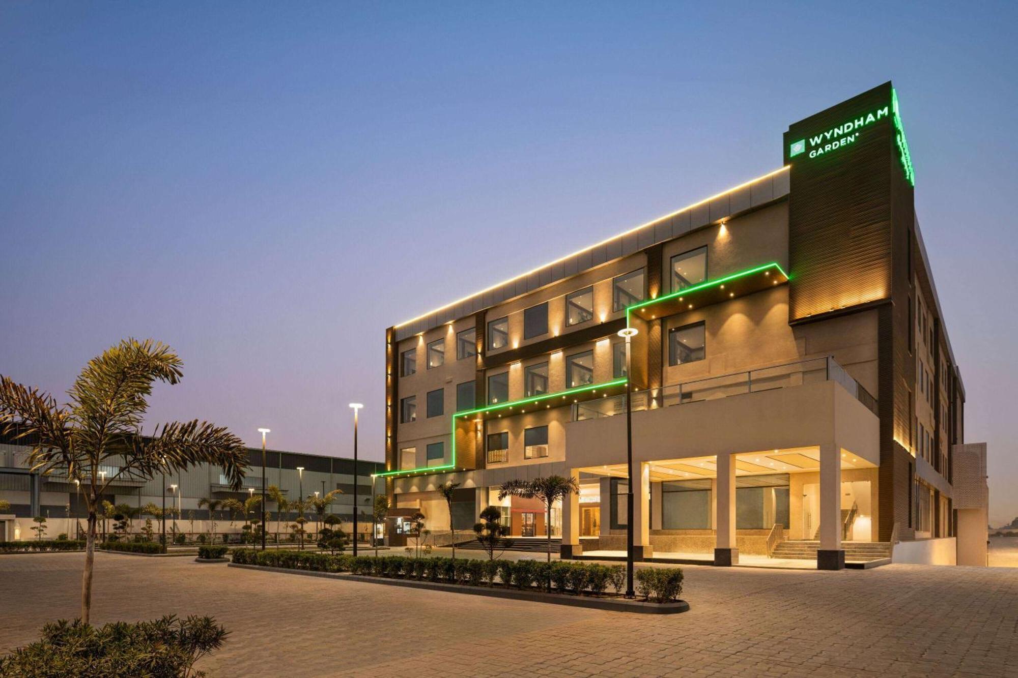 Wyndham Garden Sonipat Murthal Ngoại thất bức ảnh